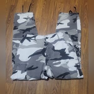 U.S. Army Hot Weather Woodland Camo BDU Combat Trousers Men’s W27 Military Style